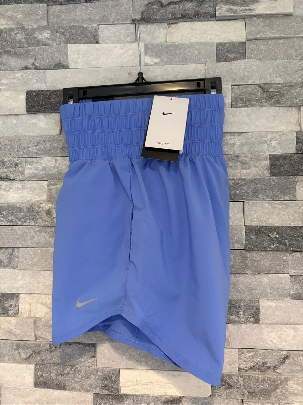 Nike Women's High Rise Shorts new with tags size xsmall